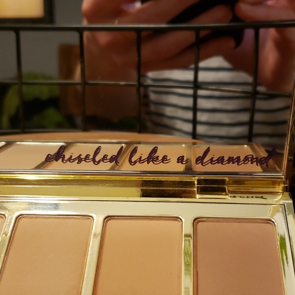 SOLD 🥳NEW Tarte Park Ave Princess Bronze Pallette - Picture 5 of 6